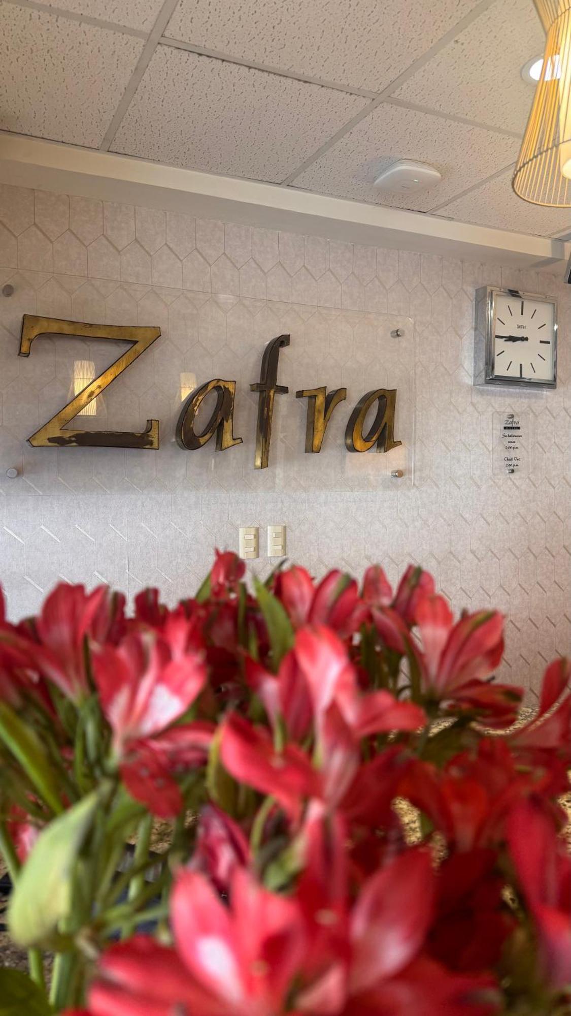 Hotel Zafra Torreon Bagian luar foto